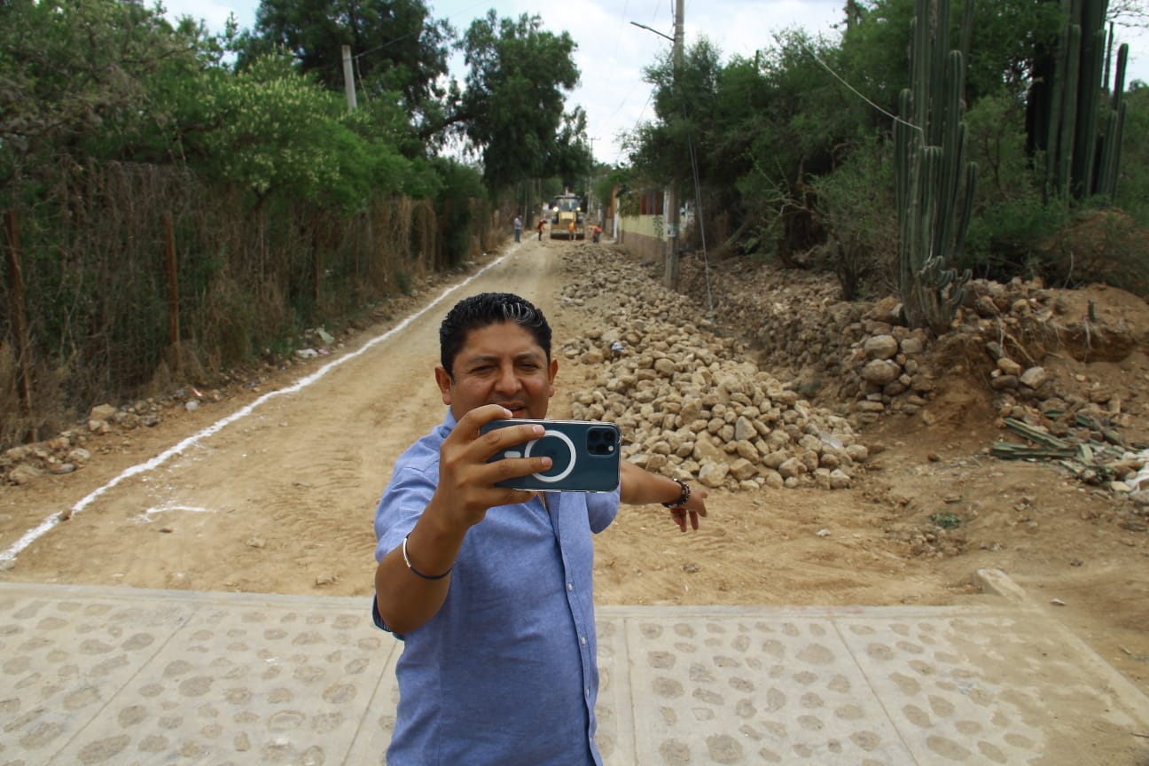 8d3896c3 51b0 4c26 9a3f 9ee64a66f860