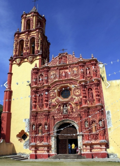 Denuncian grave peligro en bóveda de Misión Franciscana