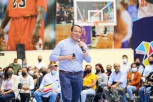 Arranca "Becas Adelante" en San Juan del Río