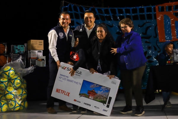 Pone en marcha Luis Nava las tradicionales posadas en la capital