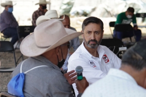 Miguel Nava se reúne con ejidatarios del "Frente por Querétaro"