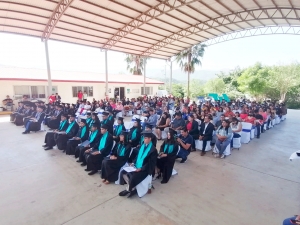 Egresa XVIII generación de la UTSJR