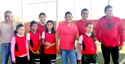 Llega “Diputada En Tu Escuela” a Puerto de San Nicolás.